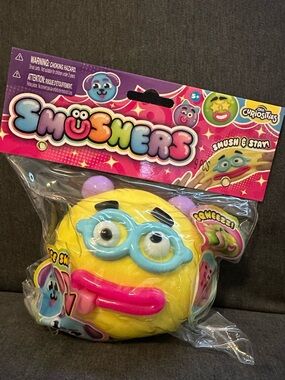 Viral Smushers Squishy - Yellow NWT (One)